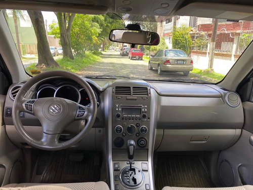 Imagen 9 de 13 de Suzuki Grand Vitara 2010 2.4 Gl L4 At