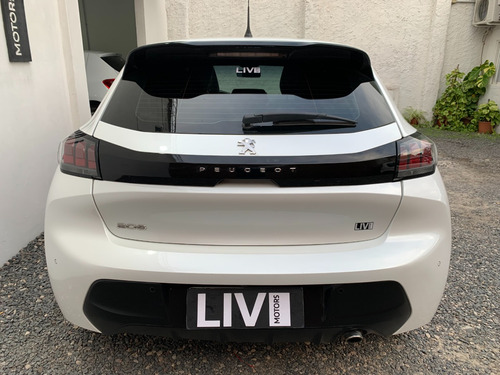 Imagen 9 de 25 de Peugeot 208 Feline Tiptronic 1.6 Año 2021 - Liv Motors