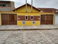 Imagem 1 de 13 de Casa Em Itanhaém Com Piscina E Vaga Para 1 Carro | 7706