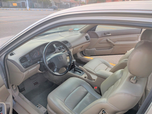 Honda Accord 2.2 Coupe Exrl At