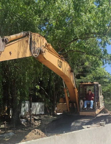 Excavadora Caterpillar 320 L