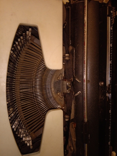 Máquina De Escribir Usada Remington Orator 800 Impecable (Usado)