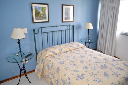 Venta De Apartamento De 2 Dormitorios Playa Brava