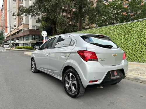Chevrolet Onix 1.4 LTZ 5P AUT