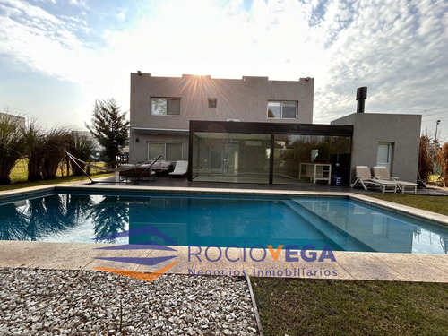 Casa En Venta En Weston, Moreno