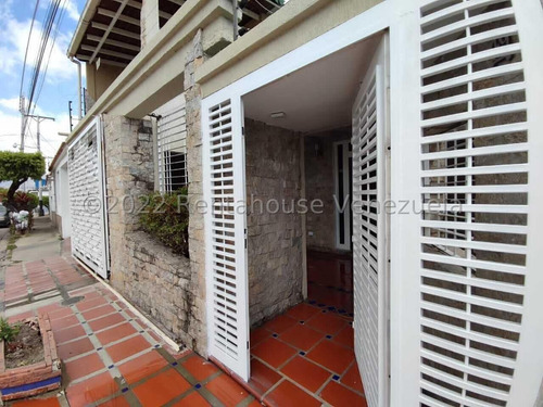 Imagen 2 de 29 de Casa En Venta La Mulera Remodelada Duplex Estef 23-13154