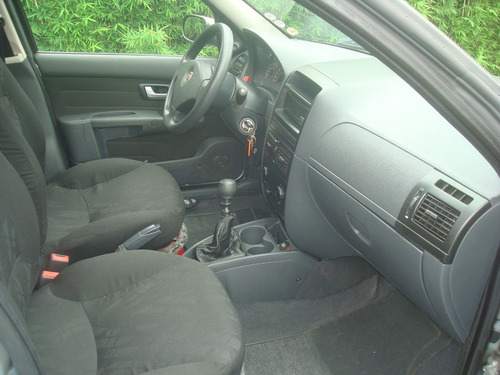 Fiat Siena El 1.0 Flex 4p Ano 2010