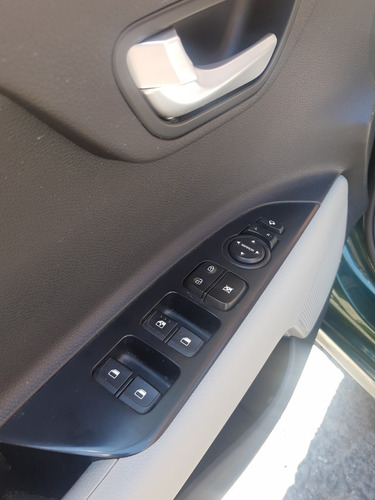 Imagen 6 de 12 de Kia Rio 2018 1.6 Ex Sedan Mt