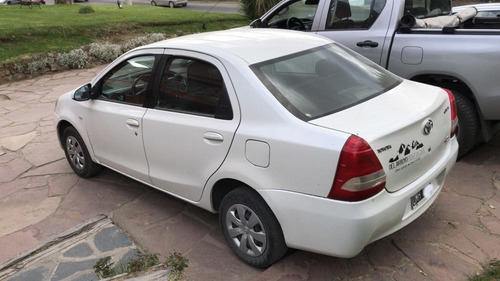 Toyota Etios 4 Puertas Xs