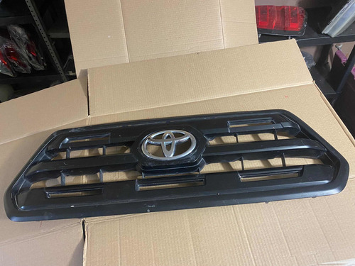 Toyota Tacoma 2016 Parilla Delantera 2017 Grille Original