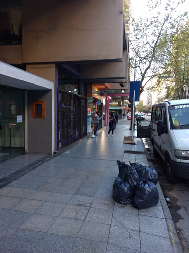 Local Centro , Vende