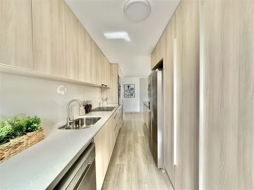 Nuevo, A Estrenar: Colegio San Ignacio / Plaza La Alcaldesa