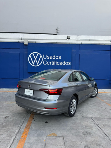 Volkswagen Jetta 1.4 TSI manual