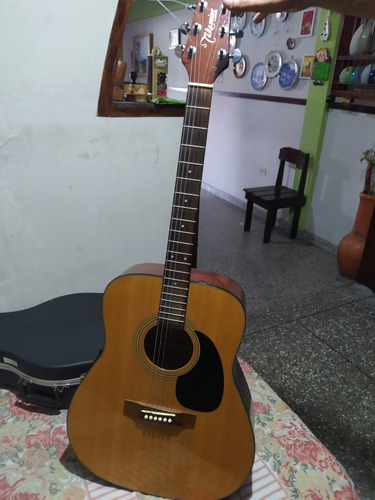 Vendo Guitarra Electroacústica Takamine G Series Con Estuche