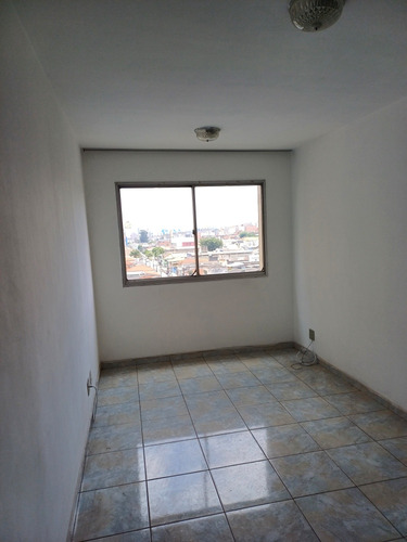Apto De 1 Dorm. Com Garagem.