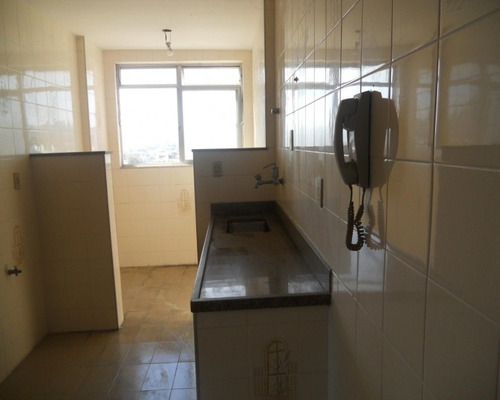 Imagem 9 de 15 de Apartamento Grande Com 2 Quartos Área À Venda- Cascadura - Com Habite-se - Aea2401