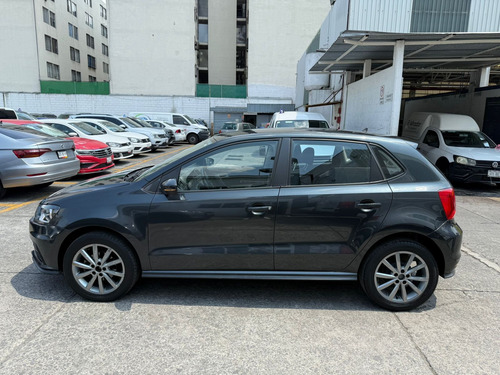 Volkswagen Polo 1.6 Comfortline Plus Mt