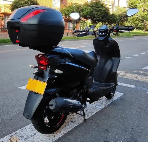 Akt Dynamic R 125