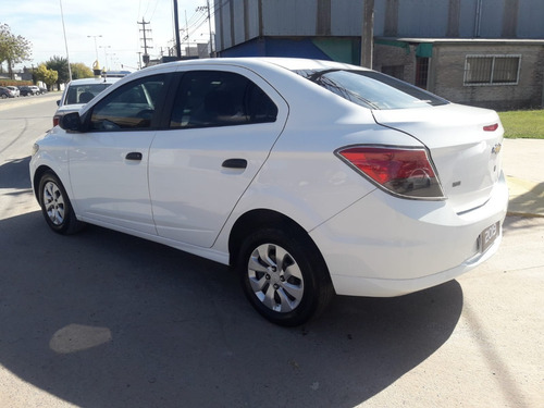 Imagen 4 de 10 de Chevrolet Prisma Ls Joy + Mt Nafta Gnc Año 2019