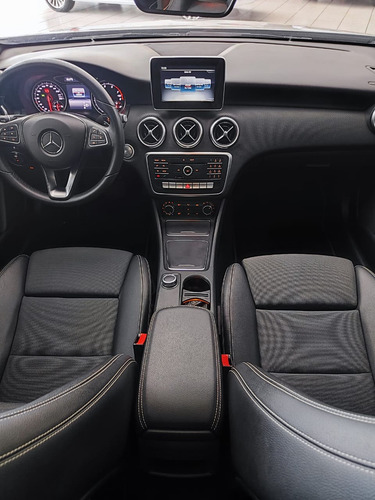 Mercedes-Benz A 200 1.6 16V 4P TURBO FLEX AUTOMÁTICO