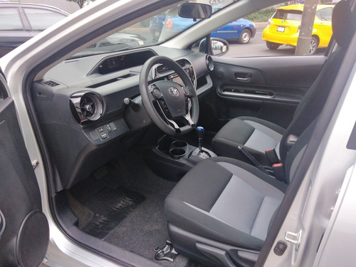 Imagen 11 de 15 de Toyota Prius Hb 5 Ptas Paquete C