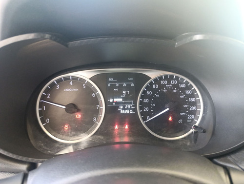 Nissan Versa 1.6 Sense Mt