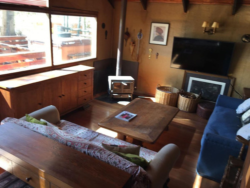 Casa En Venta De 4 Dorm. En Lo Barnechea
