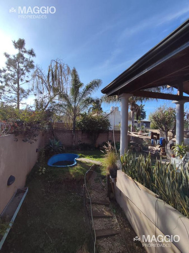 Casa Venta El Palomar 4 Ambientes