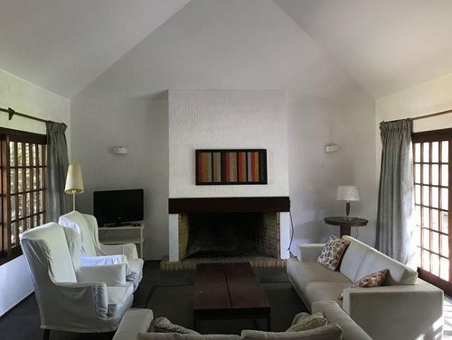 Venta De Casa 3 Dormitorios En Solana, Punta Del Este.