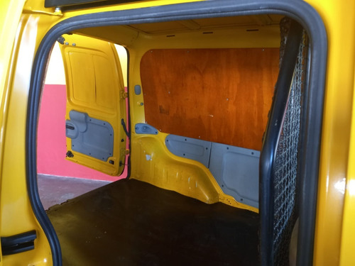 Imagem 10 de 12 de Renault Kangoo Express 1.6 Completa 2013
