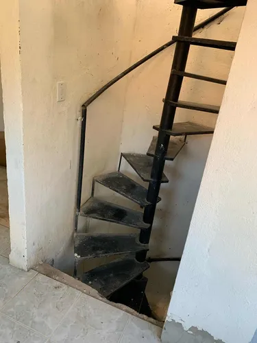 Casa Com 2 Andares!