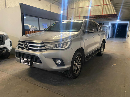 Toyota Hilux 2.8 Cd Srx 177cv 4x4