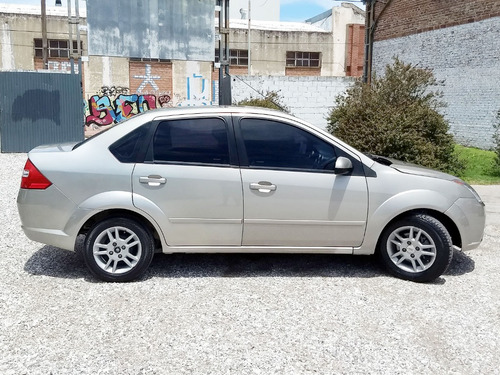 Ford Fiesta Max 1.6 4p Edge Plus 2008
