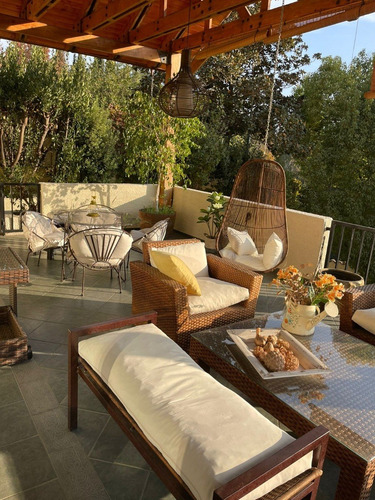 Imagen 7 de 16 de Vendo Preciosa Casa Con Lindos Jardines Y Piscina