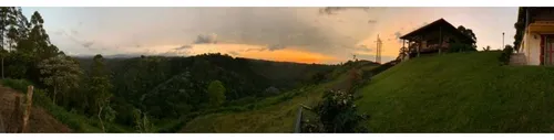 Finca Ganadera Con Espectacular Vista A La Reserva De Barbas