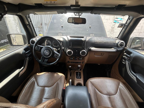 Jeep Wrangler 3.6 3p Sahara V6 4x4 At