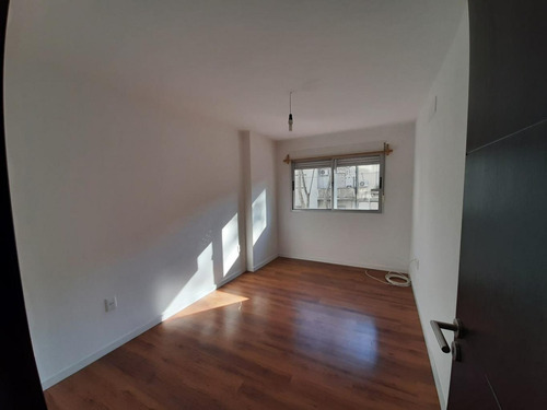 Imagen 11 de 18 de Venta Apto Centro 1 Dormitorio Con Terraza