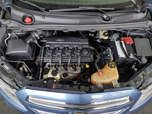 Imagem 12 de 12 de Chevrolet Onix Lt 1.0 2015