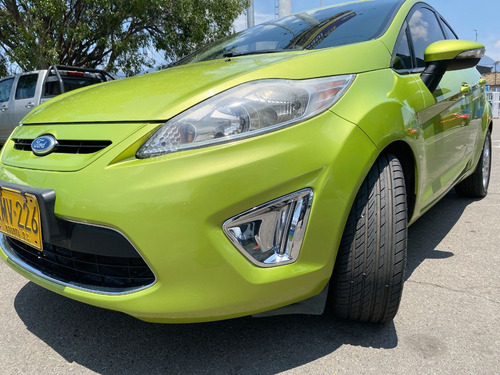 Ford Fiesta 1.6 Hatchback Mecánica