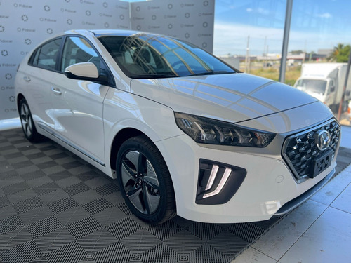 Imagen 6 de 22 de Hyundai Ioniq Unique 1.6 Gdi Hibrido At 5p