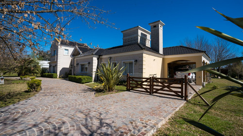 Venta Casa En Fincas De San Vicente