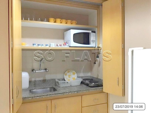 Imagem 4 de 15 de Em Moema Excelente Localização - Apto Reformado - Sf2820