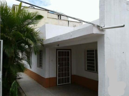 Se Alquila Casa Local Para Uso Comercial  En El Este Barquisimeto