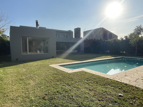 Imagen 29 de 30 de Excelente Casa Muy Moderna, Lote A Espacio Común, Increible Vista