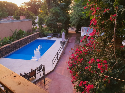 Casa En Iguazu, En Pleno Centro Con Todas Las Comodidades En Cataratas.