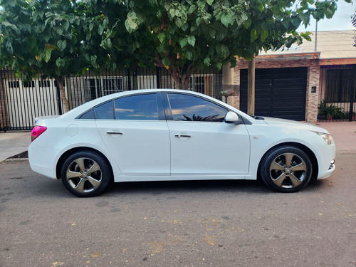 Chevrolet Cruze 1.8 Ltz Mt 4 p