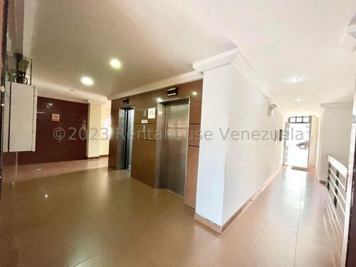Imagen 6 de 30 de Oficina En Alquiler Zona Centro De Barquisimeto Lara (23-26329) // Invierta Seguro Con Rentahouse//