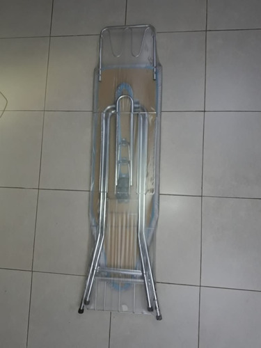 Mesa De Planchar Marca Inducasa Modelo De Luxe