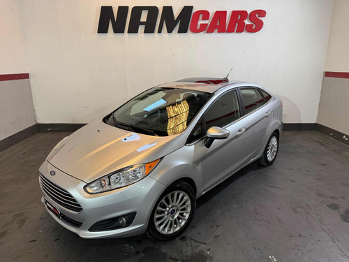 Ford Fiesta Kinetic Design 1.6 Sedan Titanium Powershift 120cv