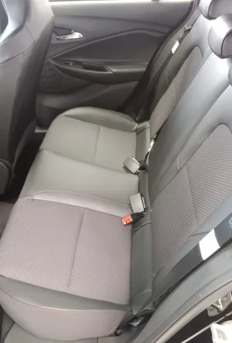 Chevrolet Onix 1.0T Rs Mt